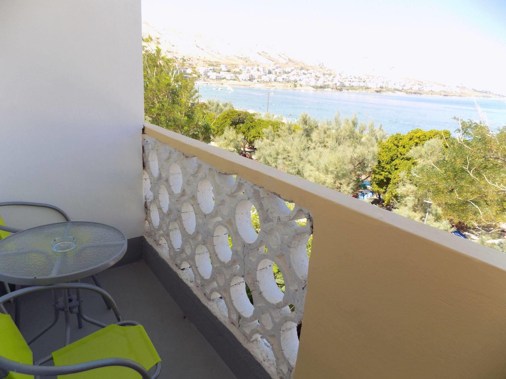 Apartments Galeb Pag - Beach Pag Town Luaran gambar
